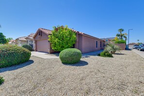 Exterior - Gilbert Vacation Rental w/ Private Pool & Patio! (Gilbert)