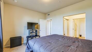 Apartment (2 Bedrooms) | Bahagian dalam