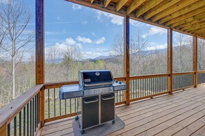 Interior - Smoky Mountain Cabin Rental: Game Room, Fire Pit! (Andrews)