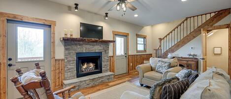 House (2 Bedrooms) | Interior