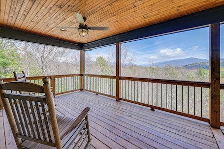 ํ์ฐ์ค (2 Bedrooms) | ๋ด๋ถ