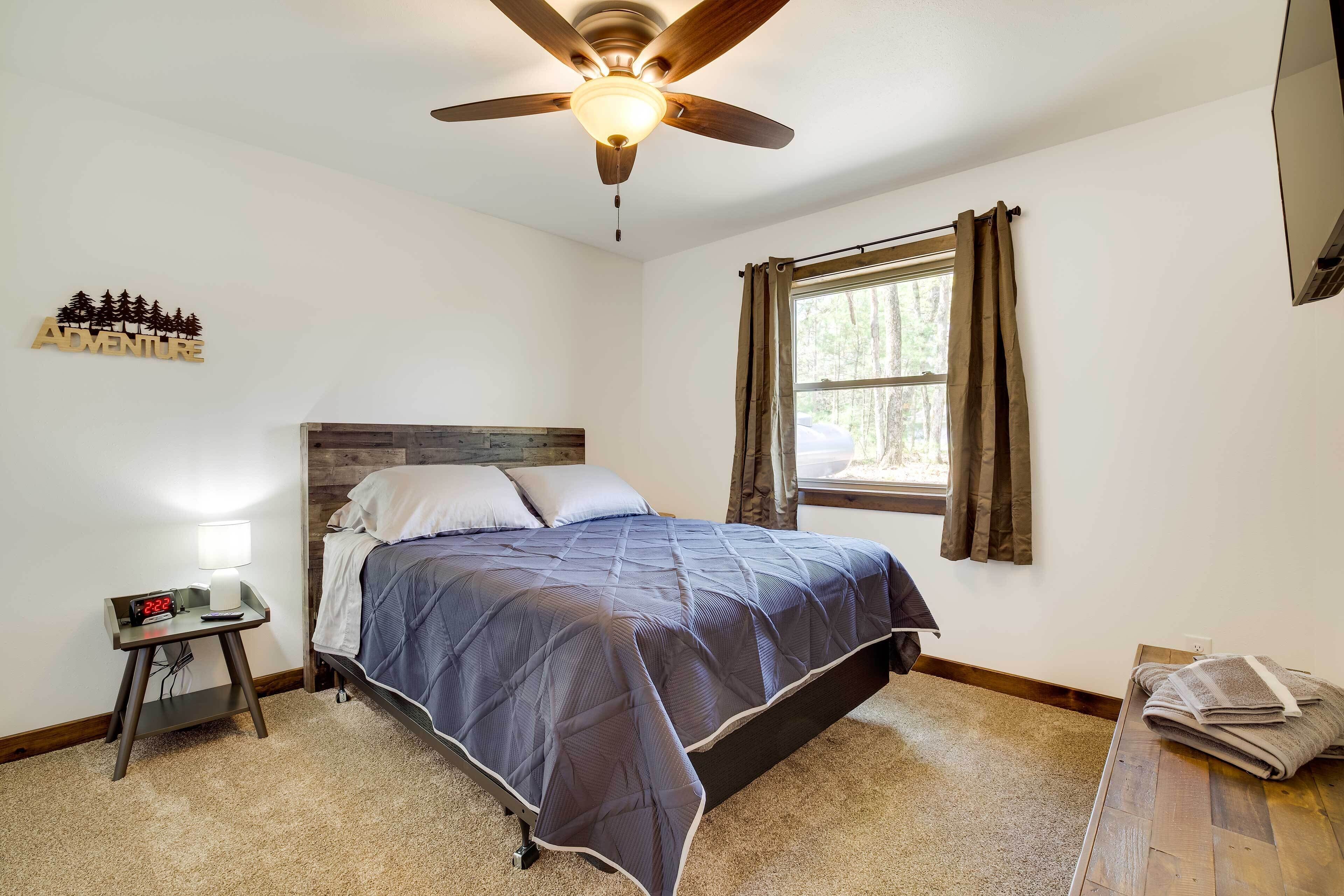 House (3 Bedrooms) | Interior