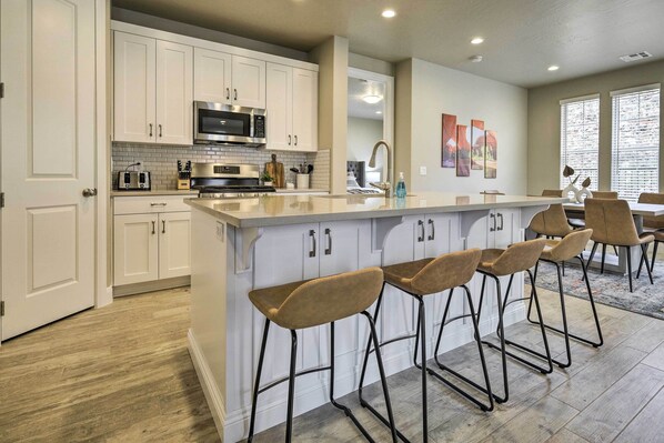 Apartment (5 Bedrooms) | Interior - Washington Hiking Getaway w/ Pool Access! (Washington)