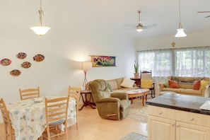 House (2 Bedrooms) | Interior