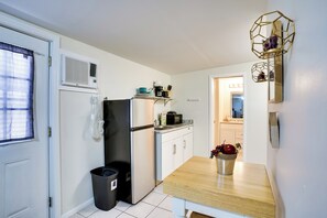 Apartment (1 Bedroom) | Interior - Lakeland Vacation Rental: 38 Mi to Disney! (Lakeland)