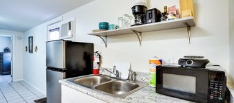 Lakeland Vacation Rental: 38 Mi to Disney!