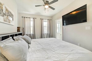 3 chambres, fer et planche à repasser, draps fournis