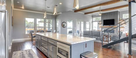 House (3 Bedrooms) | Interior