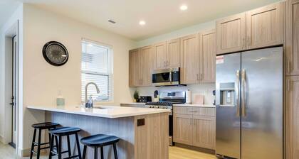 Modern Santa Clara Vacation Rental w/ Patio