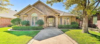 Lubbock Home w/ Patio ~ 6 Mi to Texas Tech!