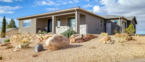 Apartment (2 Bedrooms) | Exterior