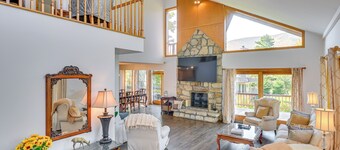 New York Retreat - Furnished Deck & Mountain Views