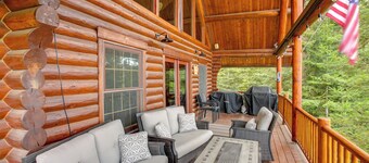 Rustic Gotham Bay Cabin on Lake Coeur D'alene