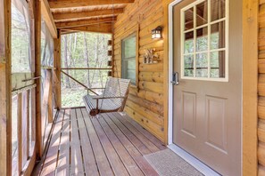 House (2 Bedrooms) | Interior - Comfy Taswell Cabin Rental - Community Amenities! (Taswell)