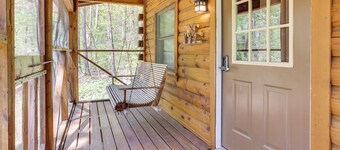 Comfy Taswell Cabin Rental - Community Amenities!