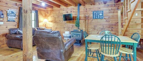 House (2 Bedrooms) | Interior