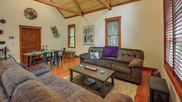 Cottage (4 Bedrooms) | Interior