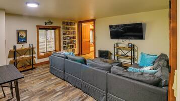 Cottage (4 Bedrooms) | Interior