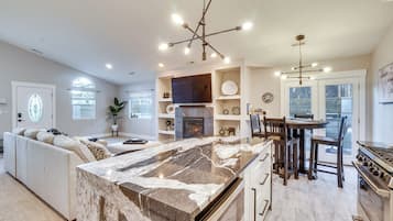 Nhà (3 Bedrooms) | Nội thất