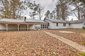 House (3 Bedrooms) | Interior - Charming Gadsden Home w/ Golf Course Views! (Gadsden)