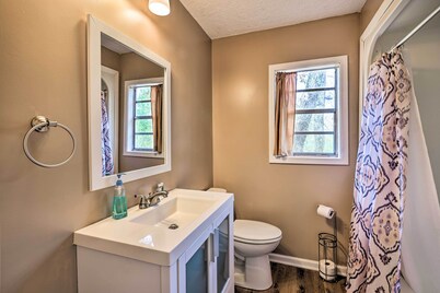 Charming Gadsden Home w/ Golf Course Views!