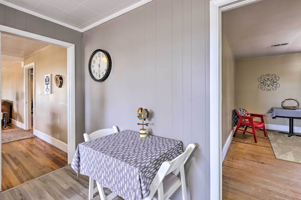 House (3 Bedrooms) | Interior