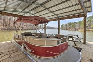 Apartment (0 Bedroom) | Interior - Cozy Studio Cabin in Tallassee w/ Water View! (Tallassee)