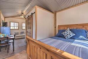 Apartment (0 Bedroom) | Interior