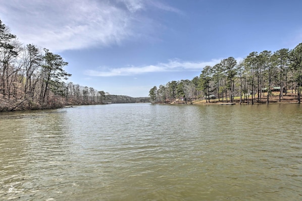 Apartment (0 Bedroom) | Front of property - Cozy Studio Cabin in Tallassee w/ Water View! (Tallassee)