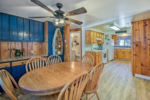 House (2 Bedrooms) | Interior