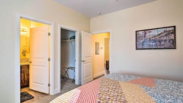 2 bedrooms, bed sheets