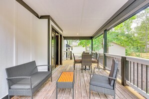 House (3 Bedrooms) | Interior - Cozy Lake Chatuge Getaway, Walk to Water! (Hayesville)