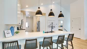 Talo (5 Bedrooms) | Sisätilat