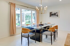 House (4 Bedrooms) | Interior - Chic Ocean Springs Vacation Rental Near Downtown! (Ocean Springs)