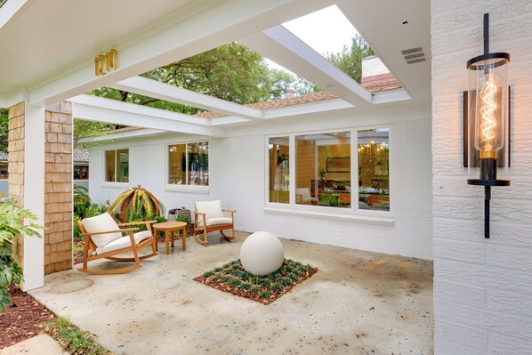 House (4 Bedrooms) | Interior - Chic Ocean Springs Vacation Rental Near Downtown! (Ocean Springs)