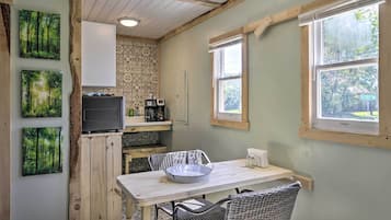 Apartment (0 Bedroom) | Interior