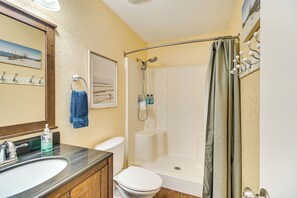 House (2 Bedrooms) | Interior - Grove Lake House w/ Boat Dock & Outdoor Spots! (Grove)