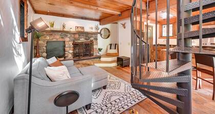 Patio & Mtn Views: Peaceful Sedona Retreat