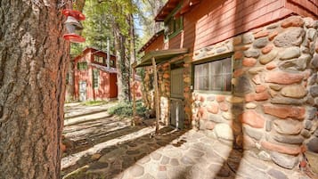 Apartment (0 Bedroom) | Bahagian dalam