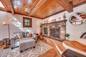 Apartment (0 Bedroom) | Front of property