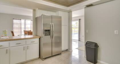 Heated Pool: Canal-front Rotonda West Retreat