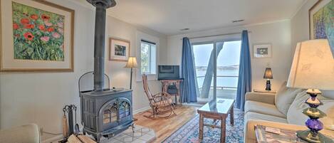 Cottage (2 Bedrooms) | Front of property