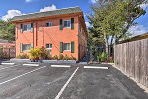 Apartment (2 Bedrooms) | Interior - Fort Lauderdale Apt Near Beaches & Shopping! (Fort Lauderdale)