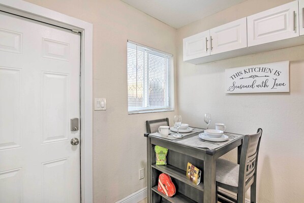 Apartment (2 Bedrooms) | Interior - Fort Lauderdale Apt Near Beaches & Shopping! (Fort Lauderdale)