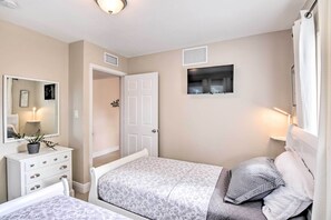 Apartment (2 Bedrooms) | Interior - Fort Lauderdale Apt Near Beaches & Shopping! (Fort Lauderdale)