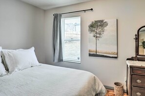 1 bedroom, iron/ironing board, bed sheets