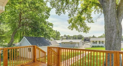 Cozy Omaha Vacation Rental: 6 Miles to Downtown!
