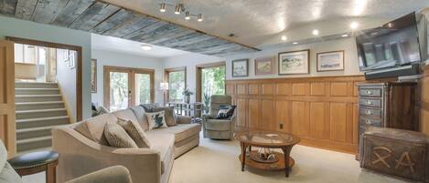 Villa (3 Bedrooms) | Front of property