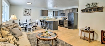 Cozy Blackfoot Apartment: Pets Welcome!