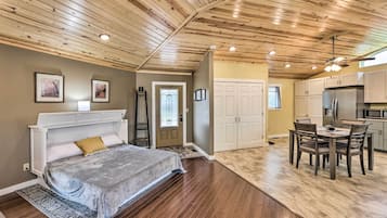 House (1 Bedroom) | Interior